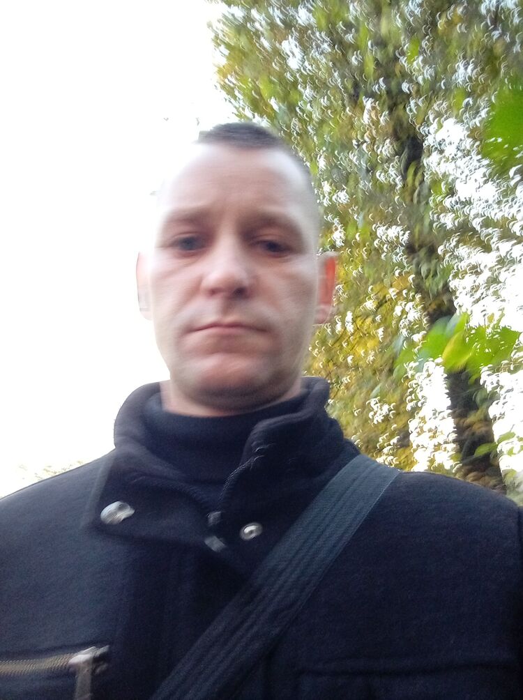  46948884  , 34 ,    