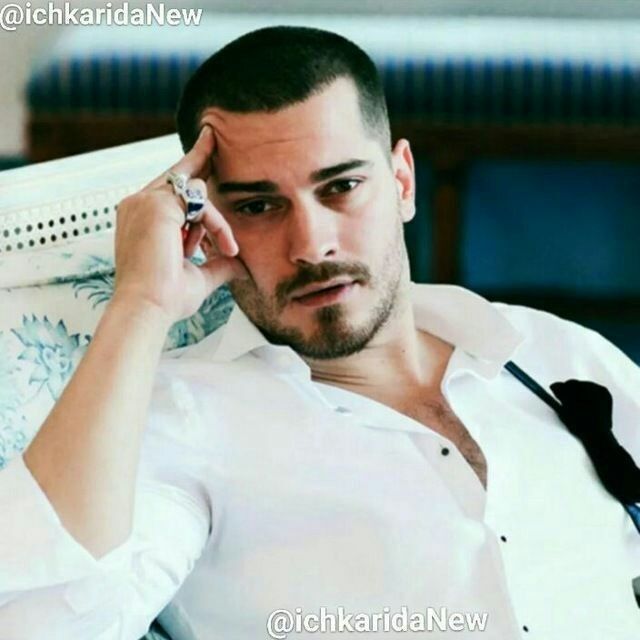  19431994  Ahmed, 32 ,    -