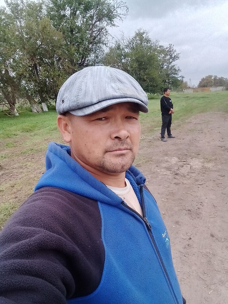  54749014  Furqat, 34 ,    