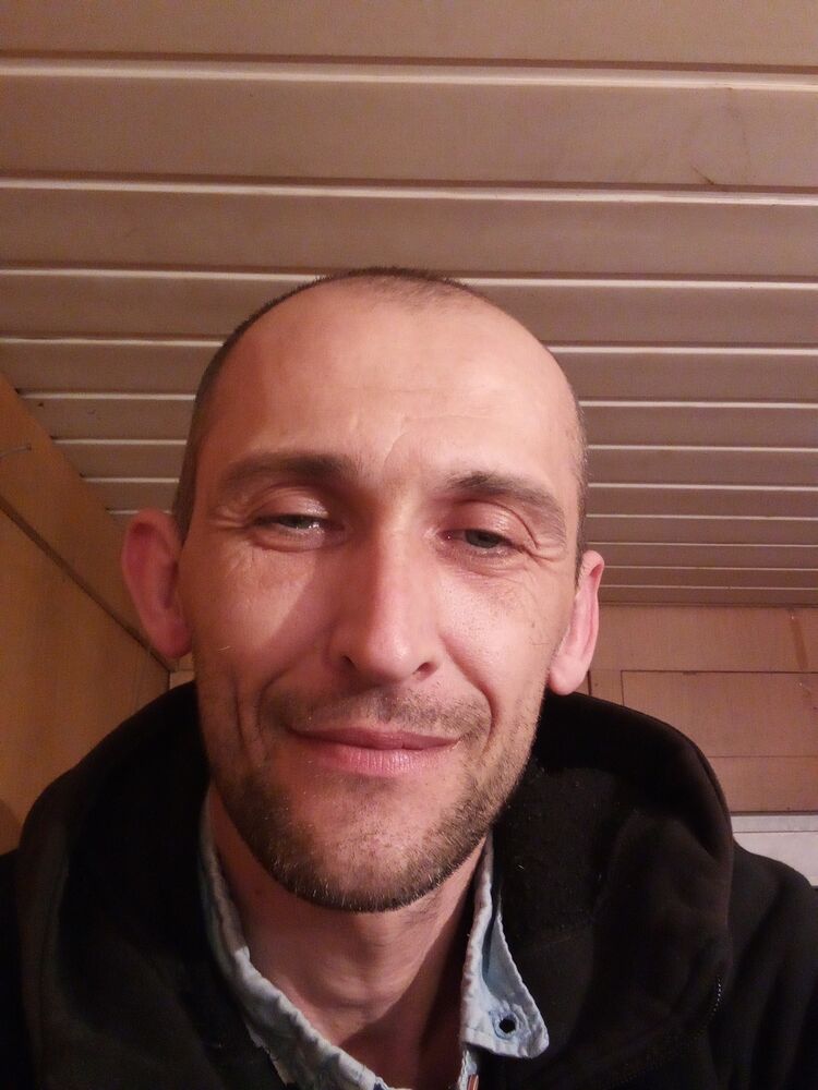  42594814  , 40 ,    