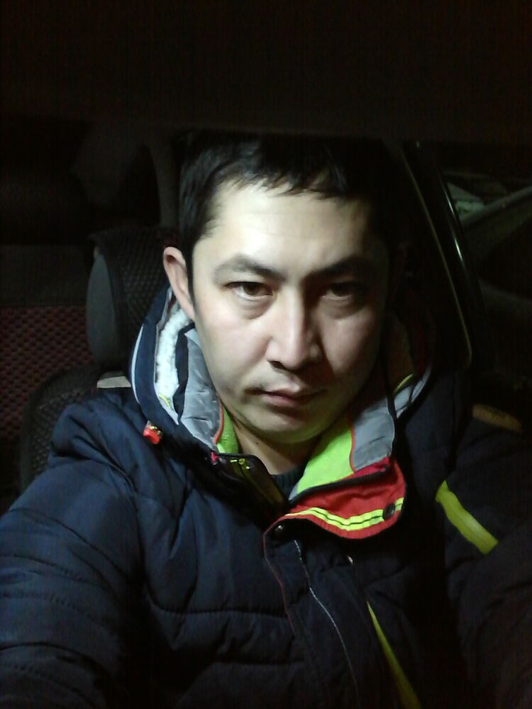  8729934  Talgat, 37 ,    