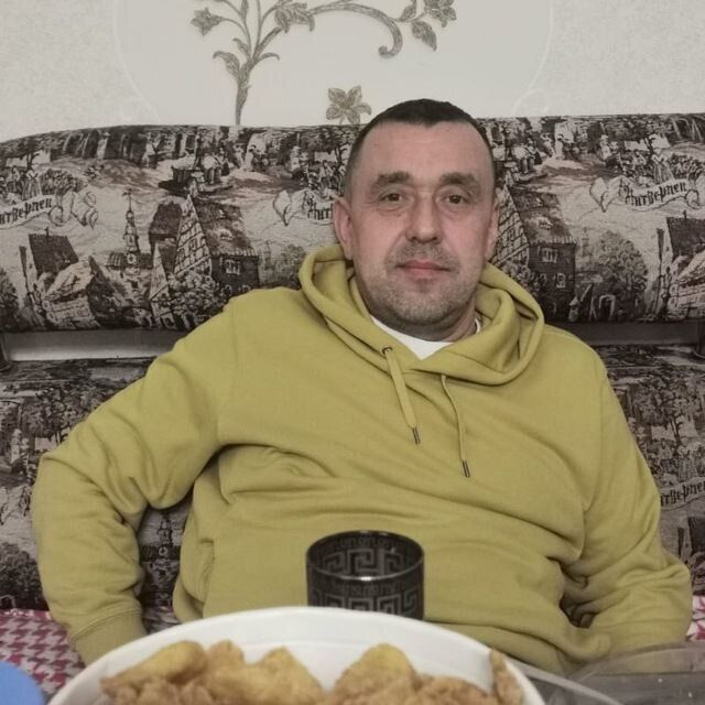  53383574  Gabriel, 56 ,     