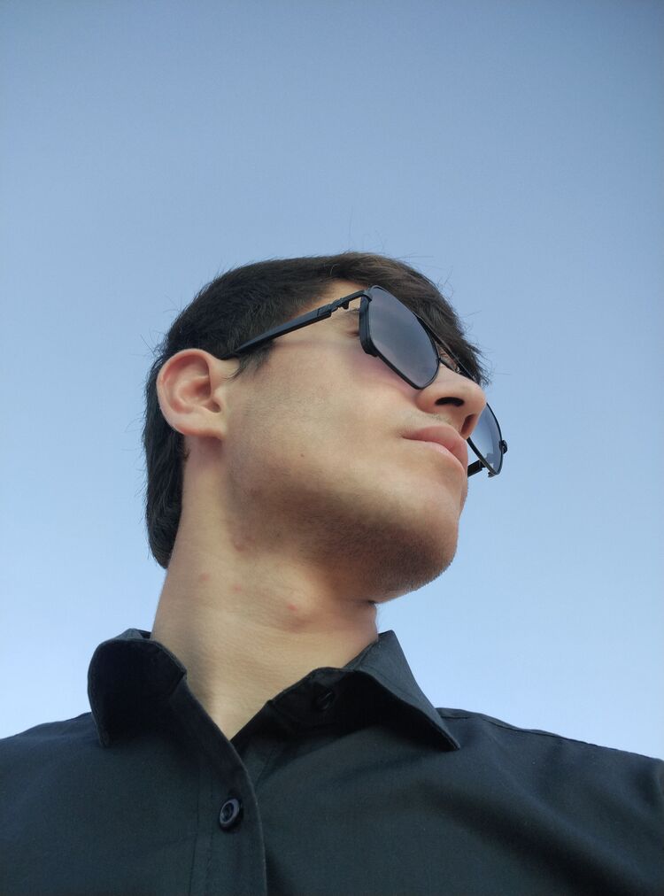  50264004  Ayubjon, 19 ,    