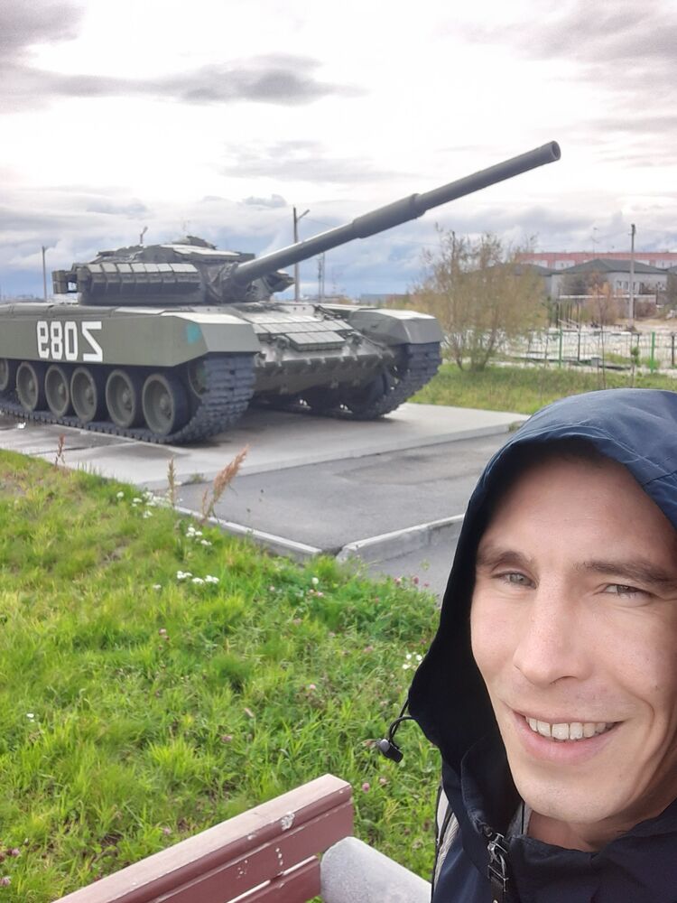  30324524  , 35 ,    