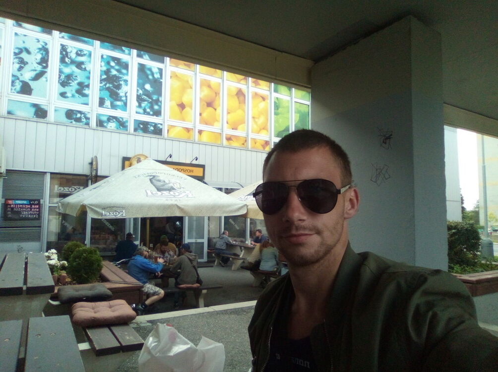  Praha,   , 32 ,   ,   , c 