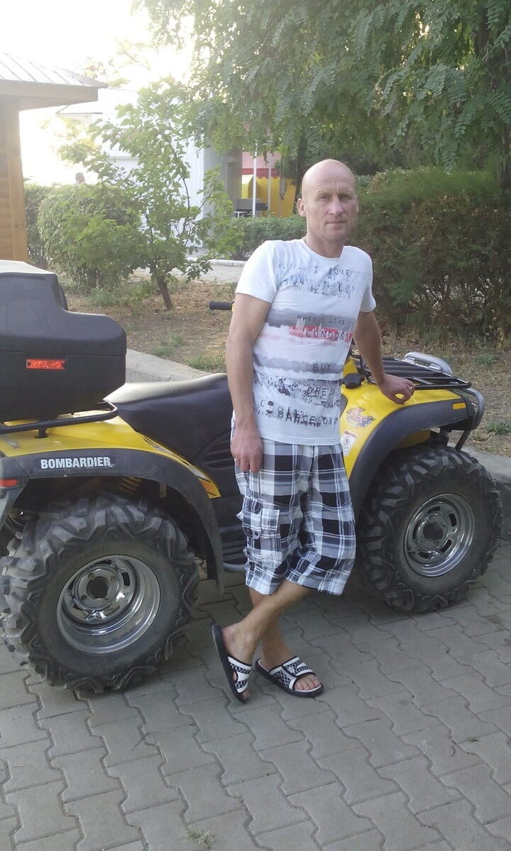  6538204  Aleksei, 52 ,    