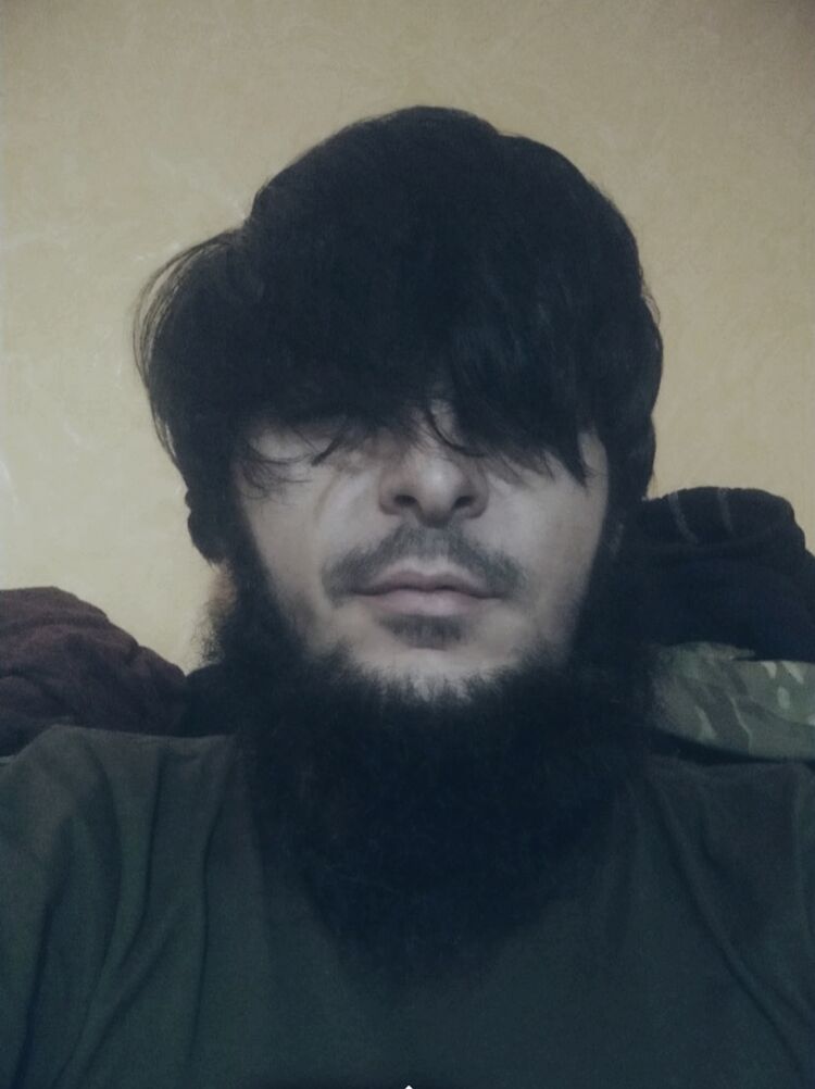  40952664  Adam, 25 ,    