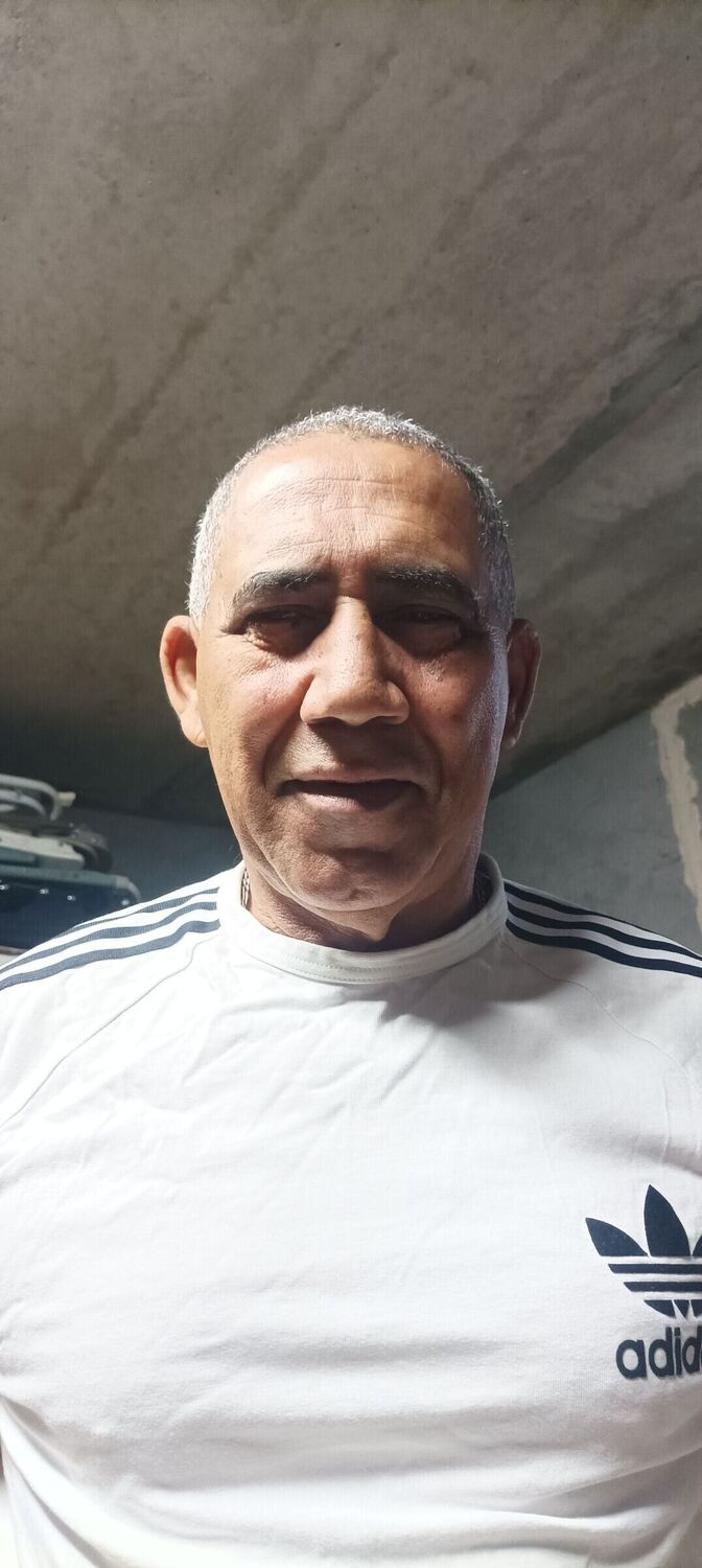  52889354  Romusldo, 68 ,    