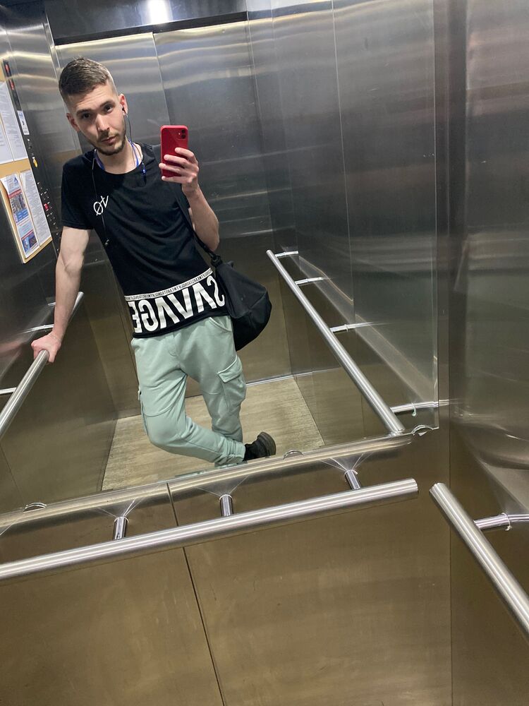  35281124  , 26 ,    -