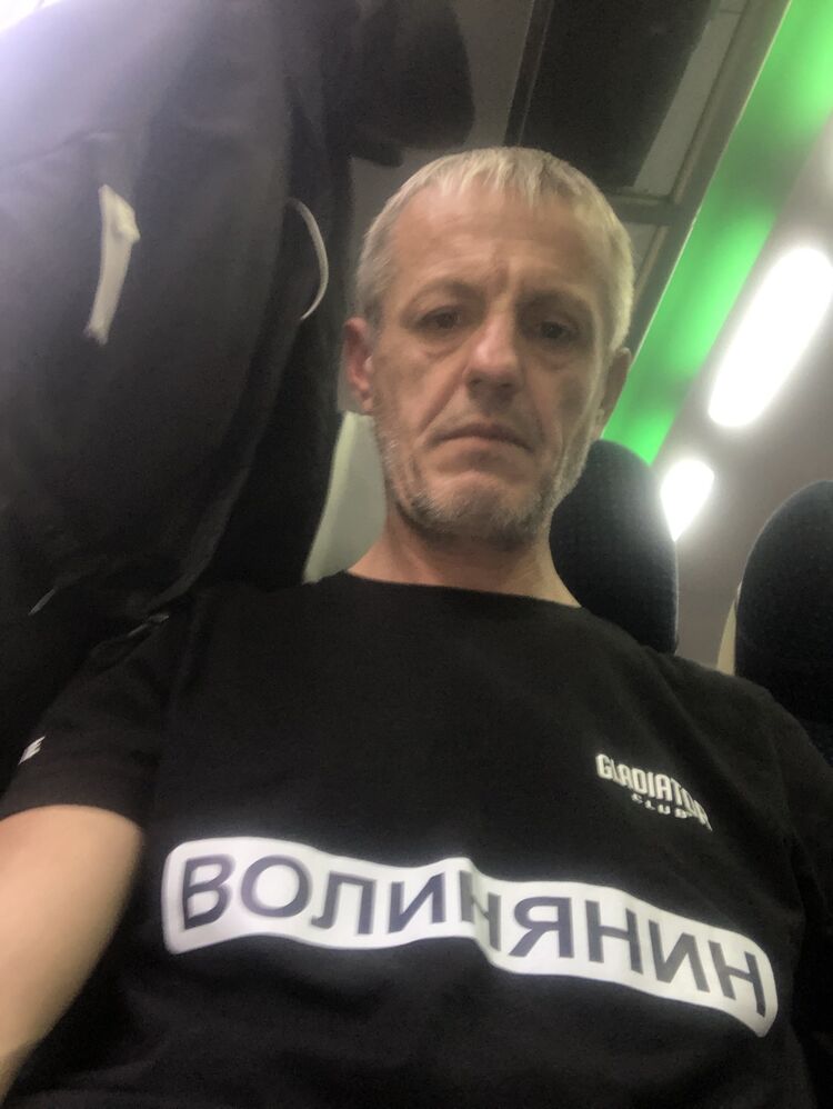  39993704  Oleksandr, 44 ,    