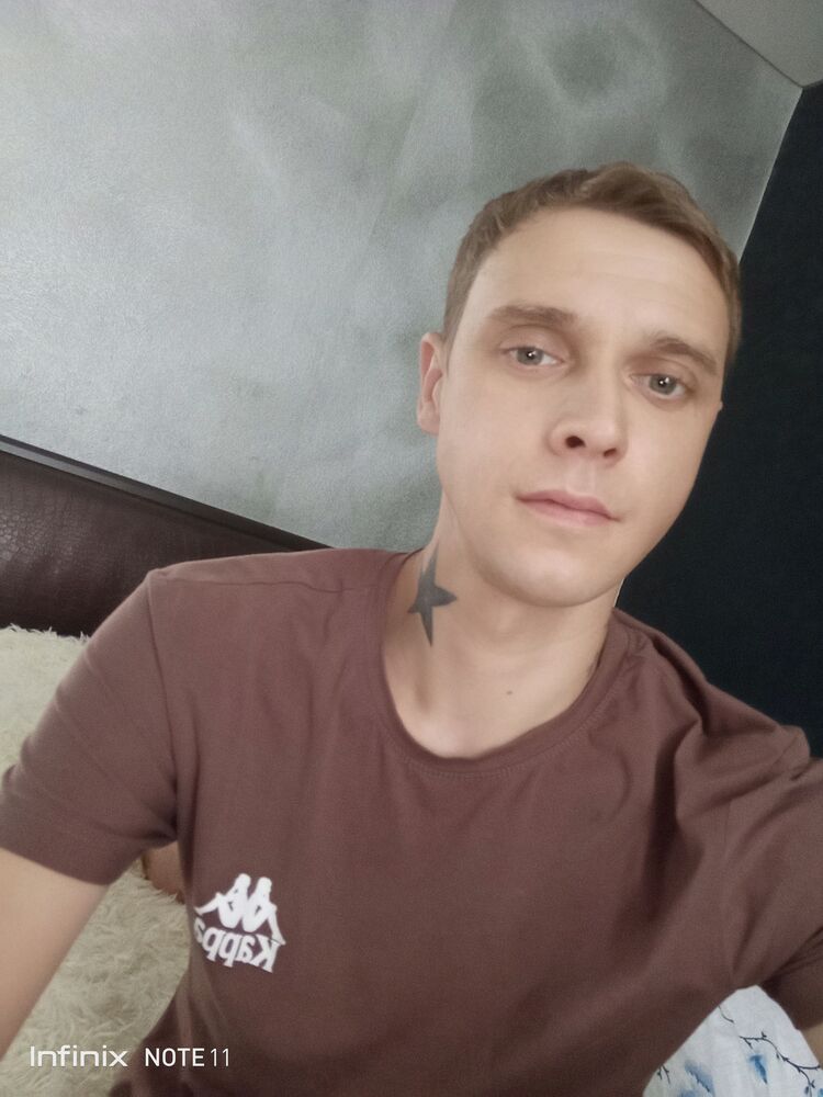  28981124  Ivan, 36 ,     