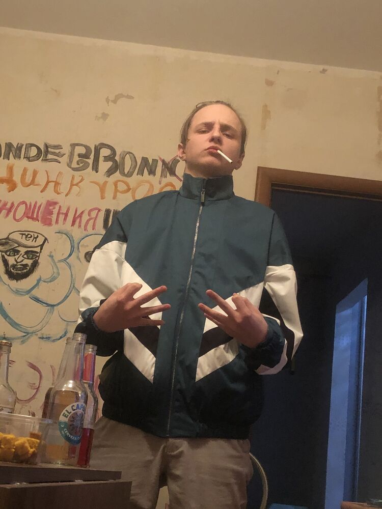  37230904  , 20 ,    