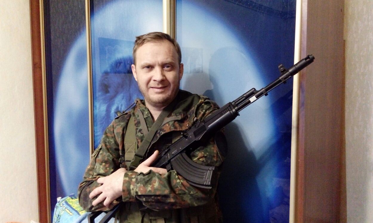  ,   Oleg, 52 ,     