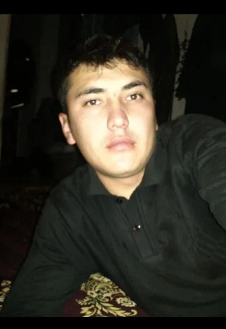  32294124  Shovkat, 37 ,    