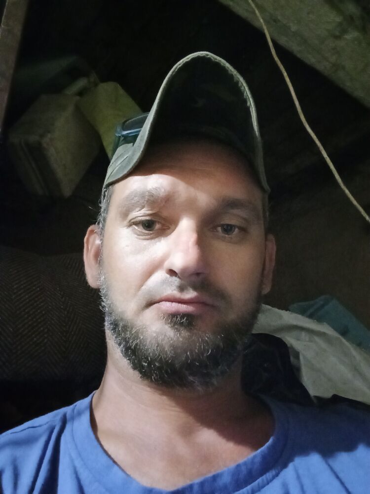  46563324  , 35 ,    