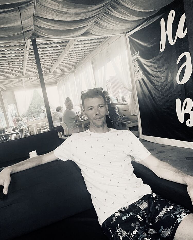  ,   Artem, 38 ,   , 
