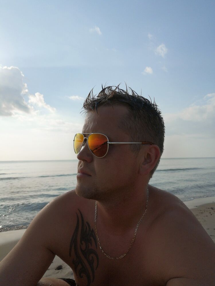  ,   Benas, 37 ,   ,   , c , 