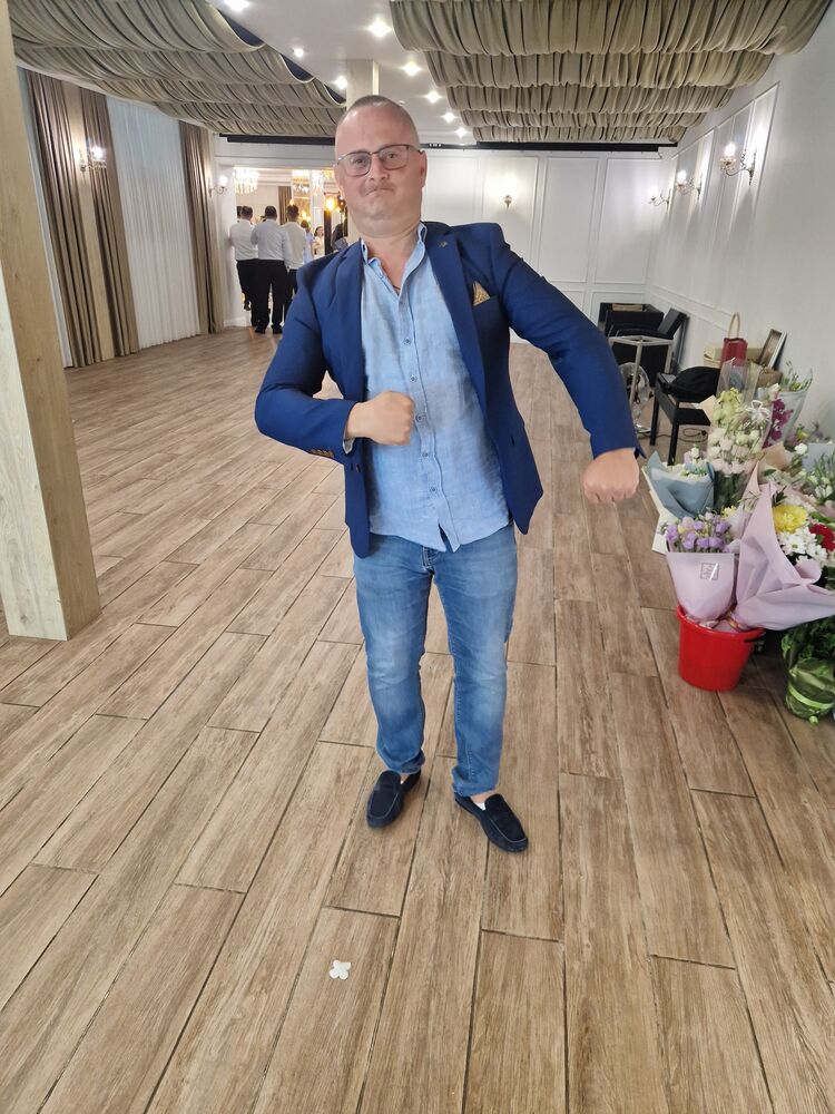  53187354  , 42 ,    -