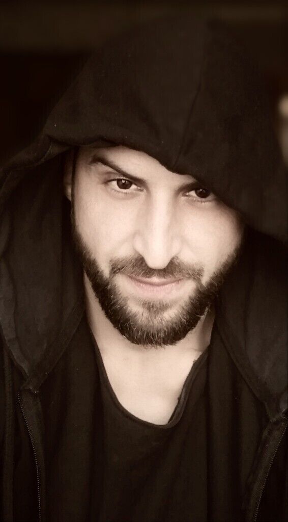  21033034  Ali, 34 ,    