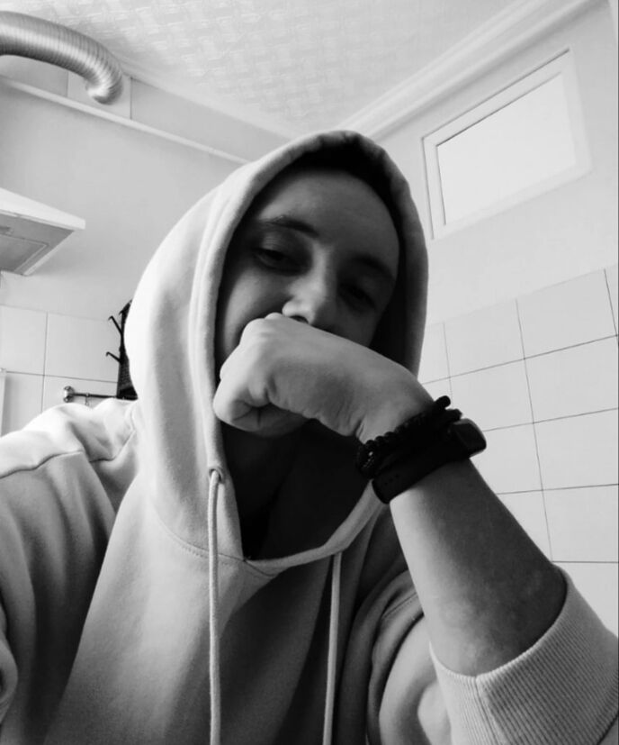  34858904  , 30 ,    