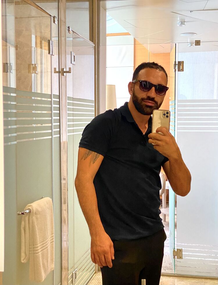  52398354  Josep, 34 ,    