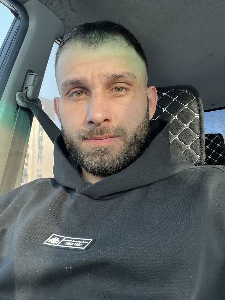  49433884  , 34 ,    
