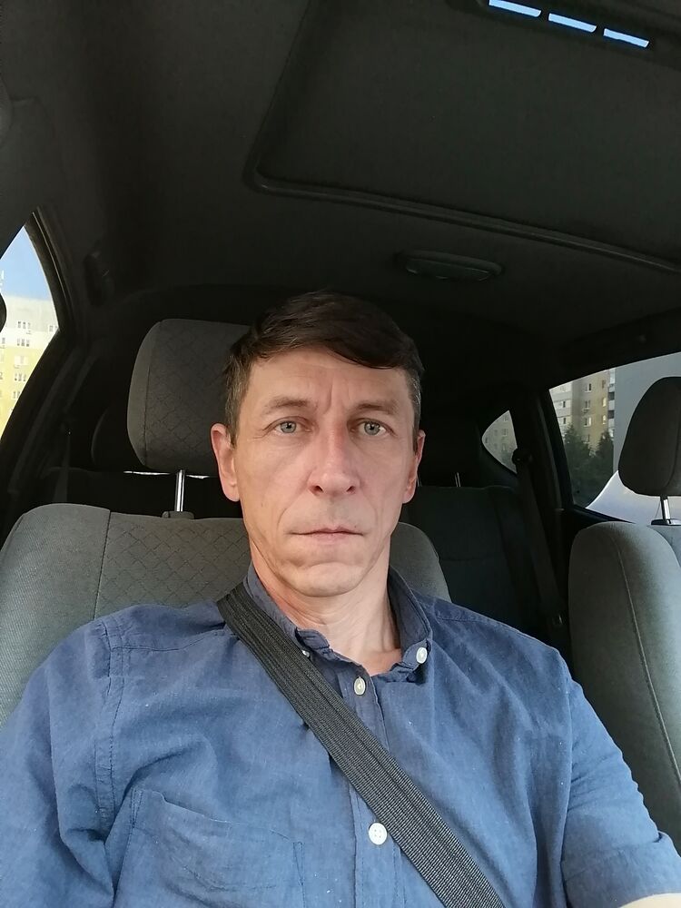  52592804  , 49 ,    