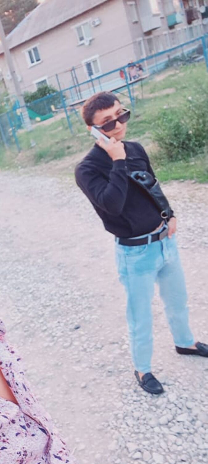  52884524  ALIXAN, 22 ,    