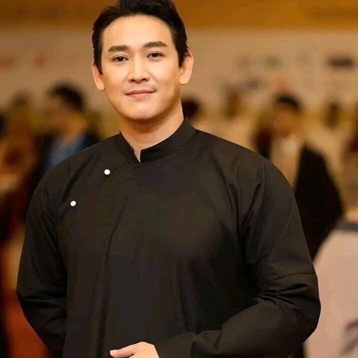  ,   Jameslee, 35 ,   ,   