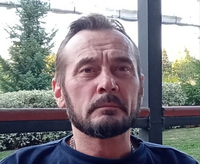 46387004  , 51 ,    