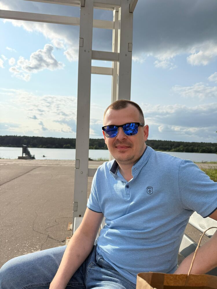  ,   Alexey, 37 ,   ,   