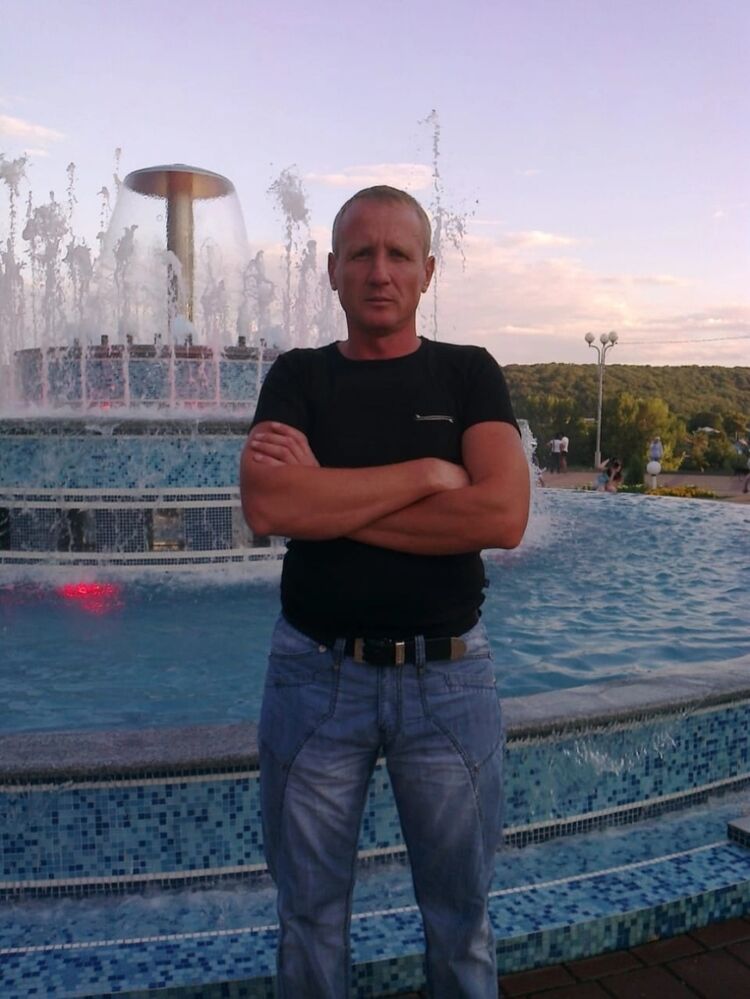  48461154  Nik, 54 ,    Deleted