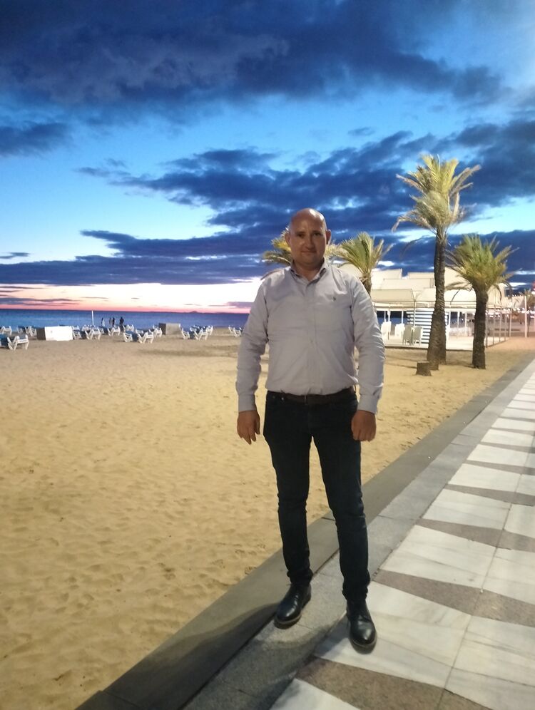  53993424  Iva, 39 ,    Murcia