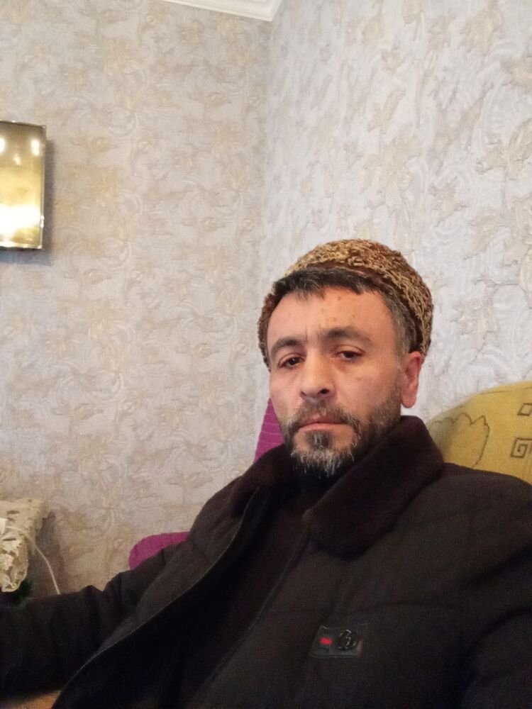  50061404  Ismail, 42 ,    