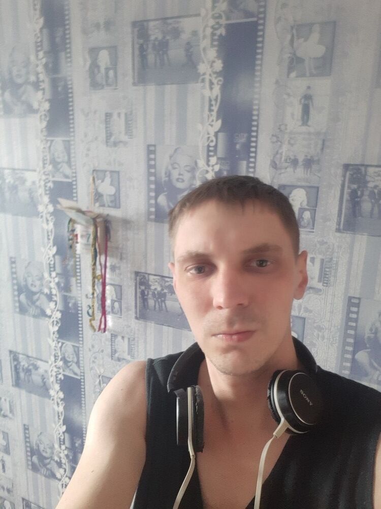 ���� 11932284 ������� ˸��, 38 ���, ���� ���������� � ��������