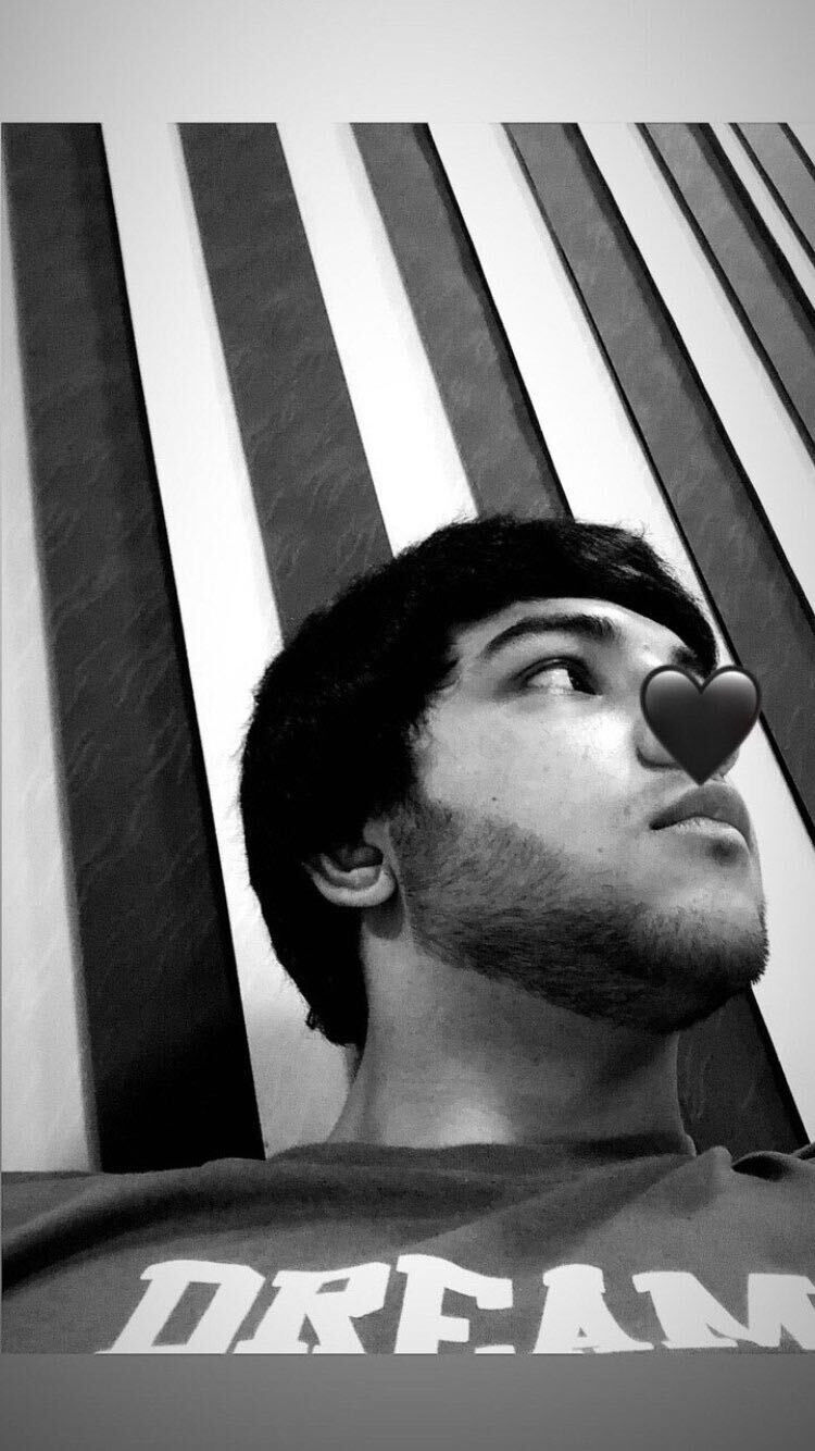  24225774  Elyor, 25 ,    