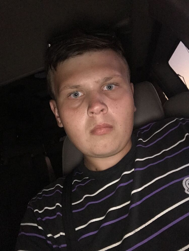  42377444  , 22 ,    