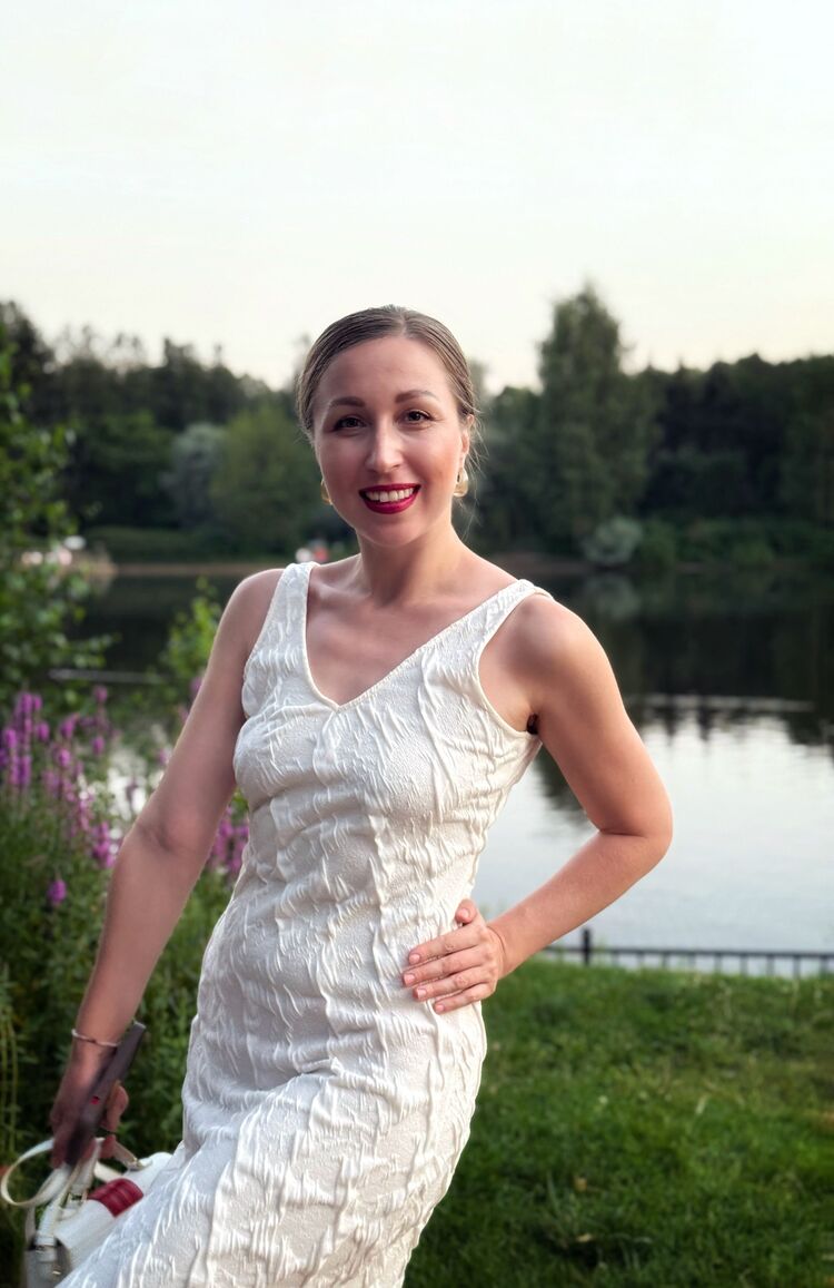  52831804  , 32 ,    -