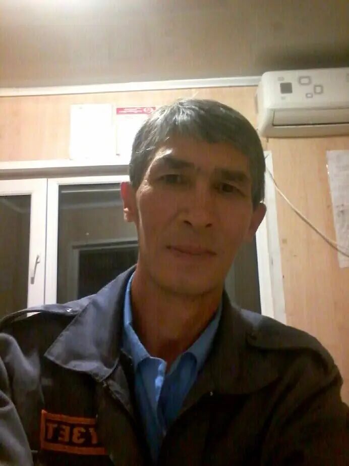  ,   Ulykbek, 54 ,     , c , 