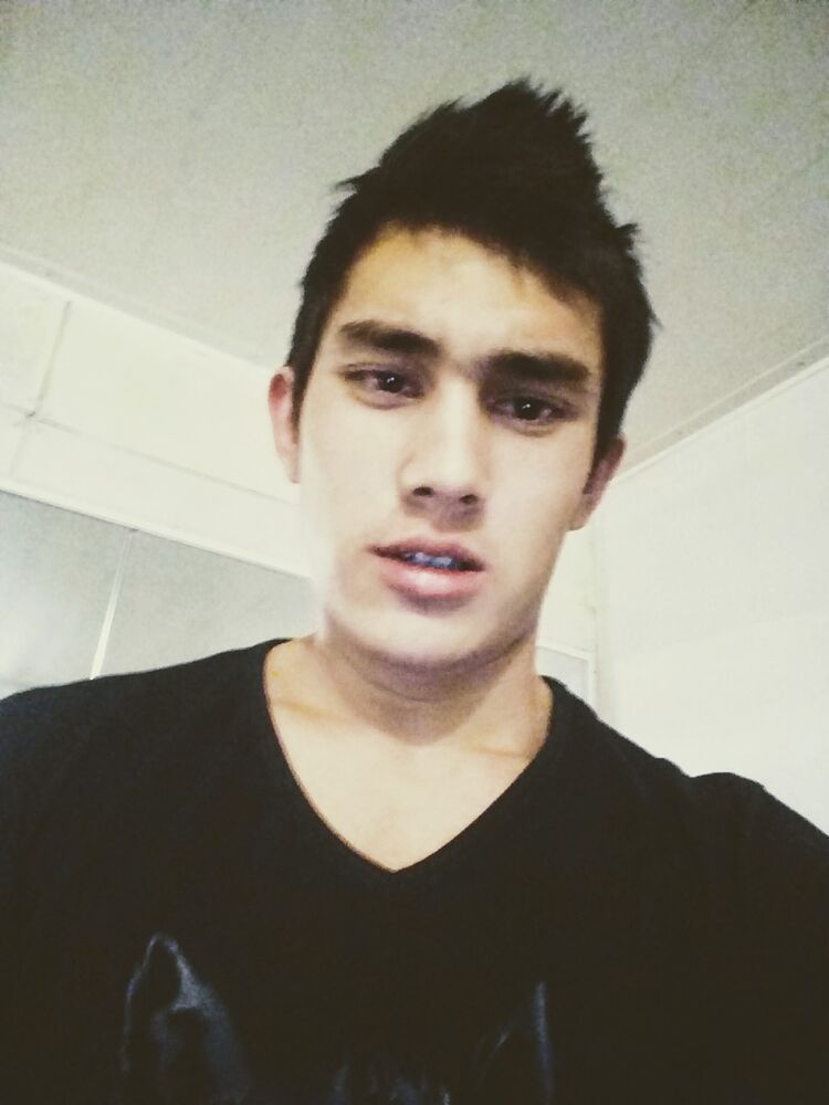  14617434  Anton, 29 ,    