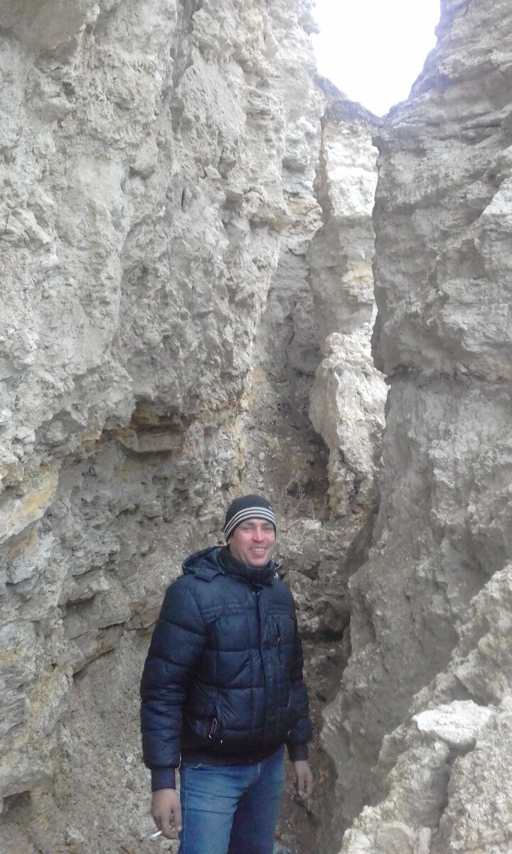  ,   Ybr, 44 ,  