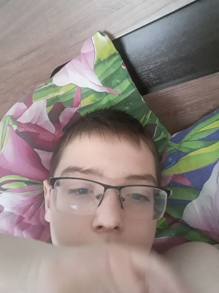  33294744  , 28 ,    