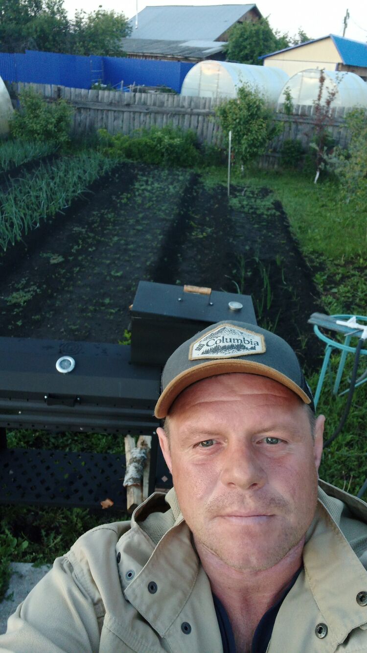  28997594  Aleksei, 41 ,    