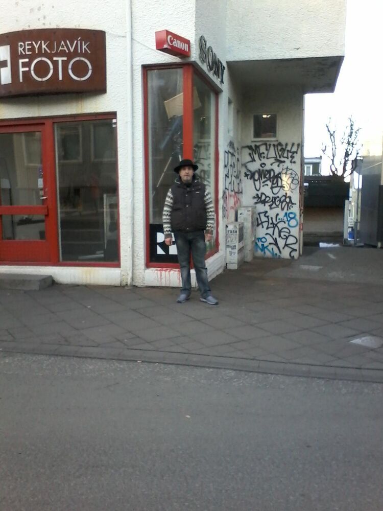  52102794  Aleksandre, 58 ,    