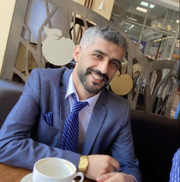  38395474  Esam, 35 ,    