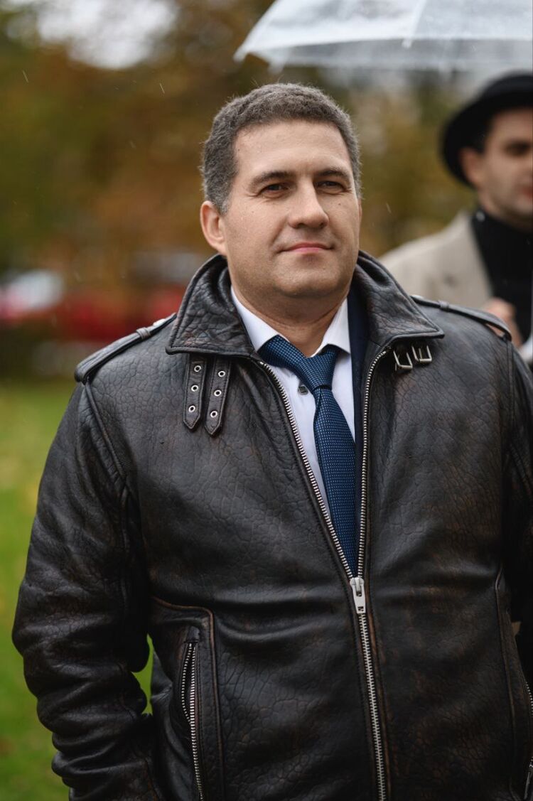 ���� 56068074 ������� �����, 46 ���, ���� ���������� � �����-����������