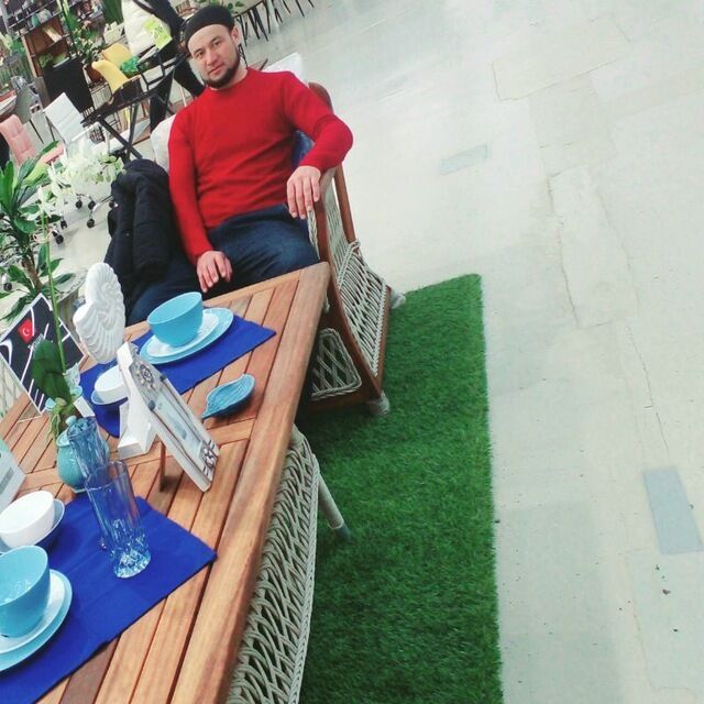  34256874  Utkir, 29 ,    