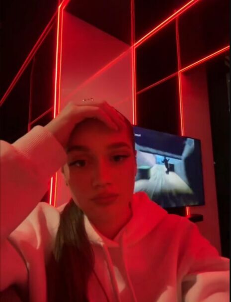  --,   , 23 ,   ,   