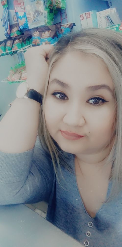  ,   Dinora, 39 ,   ,   