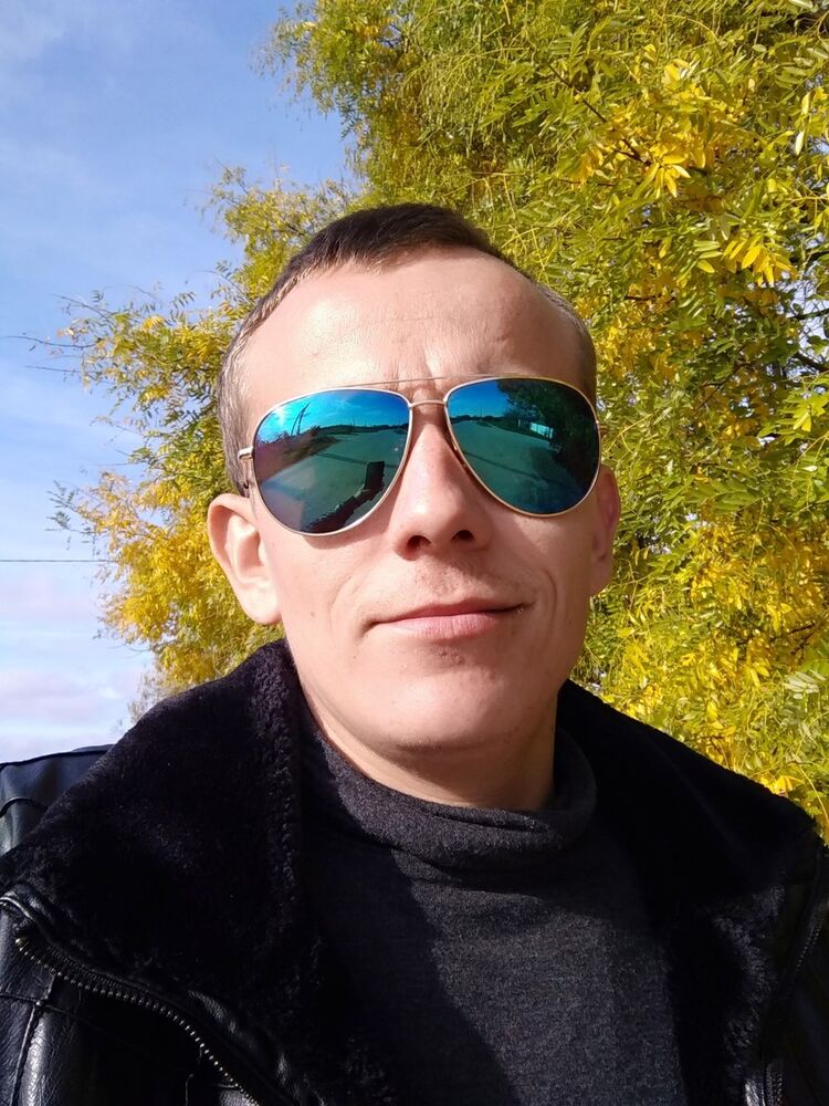  ,   Iliya, 35 ,   